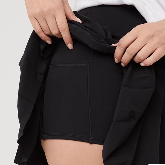 aerie offline tennis skort - Picture 3 of 3